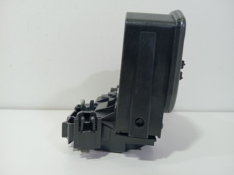 Recambio de cerradura puerta trasera derecha para bmw serie 1 berlina (e81/e87) referencia OEM IAM 51227229460   Recambio de cerradura puerta trasera derecha para bmw serie 1 berlina (e81/e87) referencia OEM IAM 51227229460