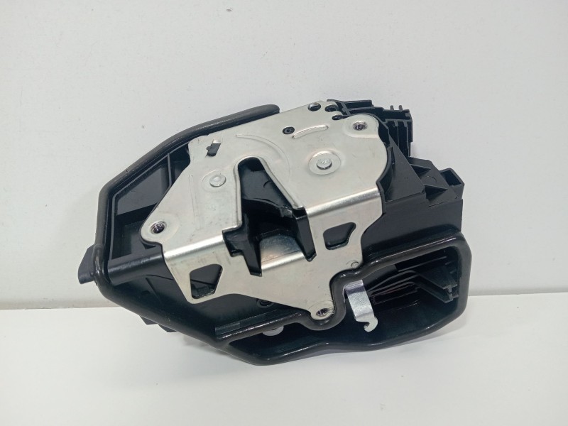 Recambio de cerradura puerta delantera derecha para bmw serie 3 berlina (e90) 2.0 16v diesel cat referencia OEM IAM CERRADURA DE