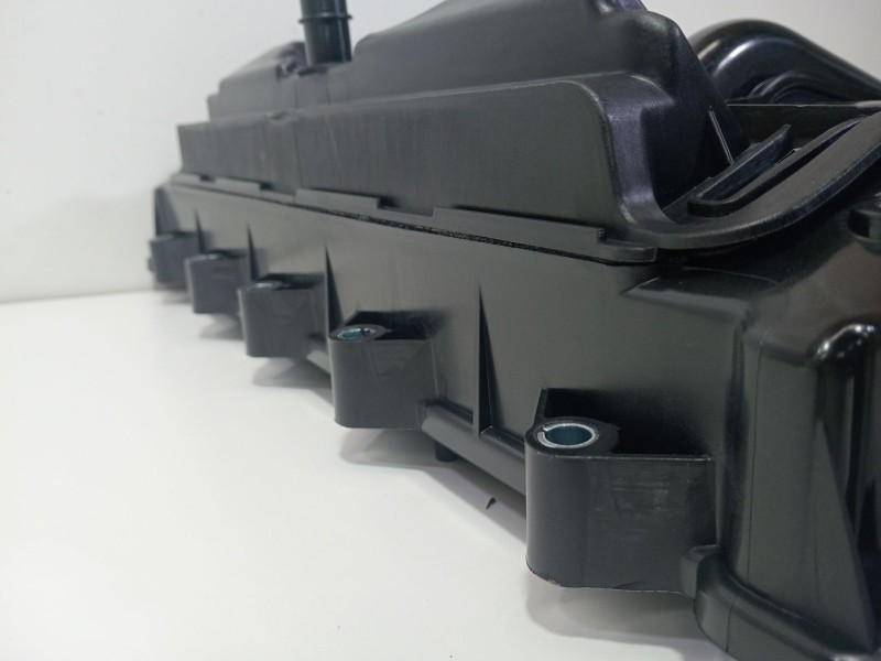 Recambio de tapa balancines para opel movano (2004 =>) 2.5 cdti referencia OEM IAM TAPA BALANCINES ORIGINAL OPEL RENAULT 1104600