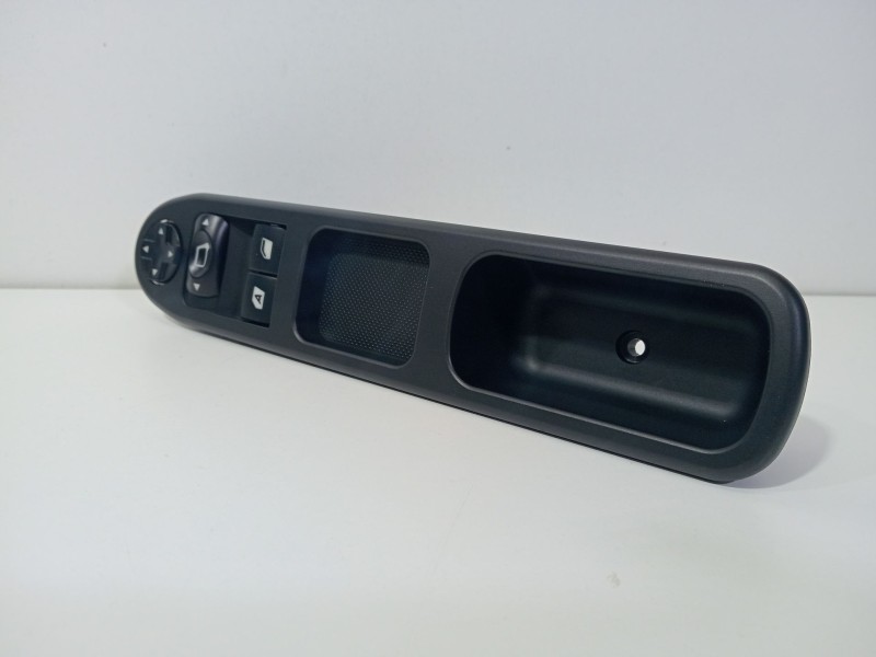 Recambio de mando elevalunas delantero izquierdo para peugeot 207 referencia OEM IAM 6554ZF  