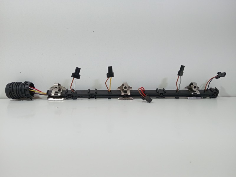 Recambio de cableado de inyectores para volkswagen t5 bus 2.5 tdi referencia OEM IAM 70971033  