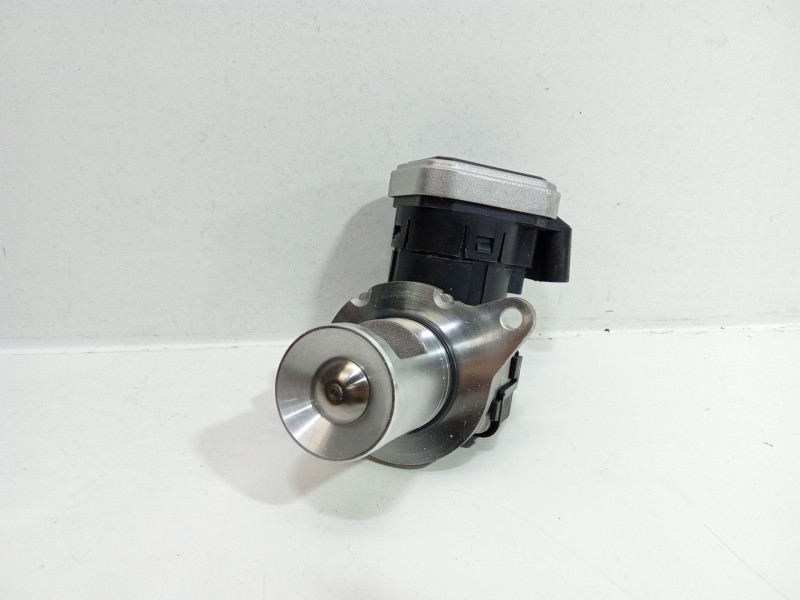 Recambio de valvula egr para mercedes-benz clase c (w203) c 200 cdi (203.004) referencia OEM IAM A6461400760  