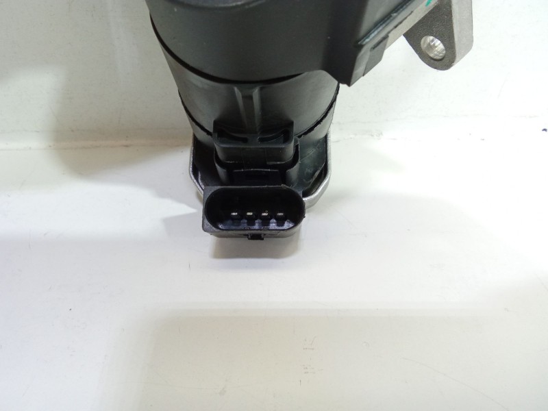 Recambio de valvula egr para mercedes-benz clase c (w203) c 200 cdi (203.004) referencia OEM IAM A6461400760  