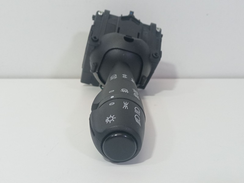 Recambio de mando luces para dacia duster (hs_) 1.5 dci (hsmc) referencia OEM IAM PALANCA LUCES DACIA EPERE001 255400337R 820116