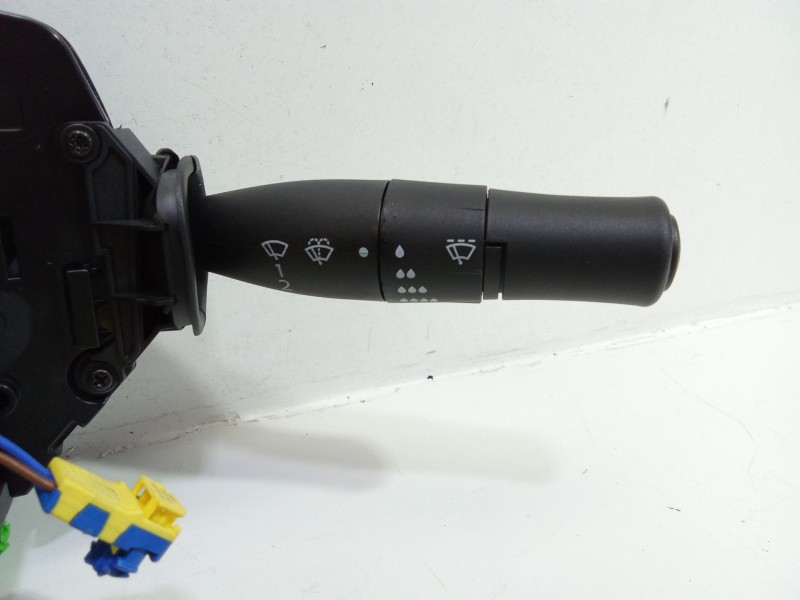 Recambio de mando multifuncion para renault megane ii hatchback van (km0/2_) 1.5 dci referencia OEM IAM 8200216465  