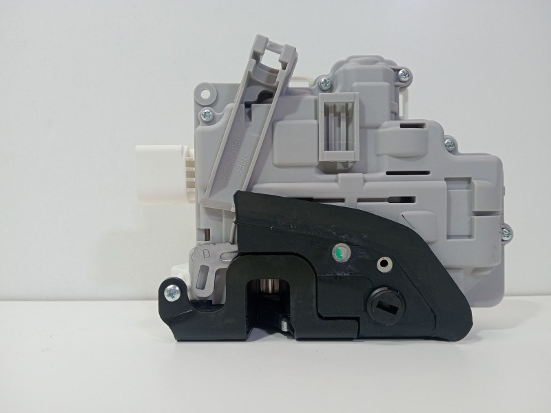 Recambio de cerradura puerta trasera derecha para seat leon (1p1) reference referencia OEM IAM 1P0839016  