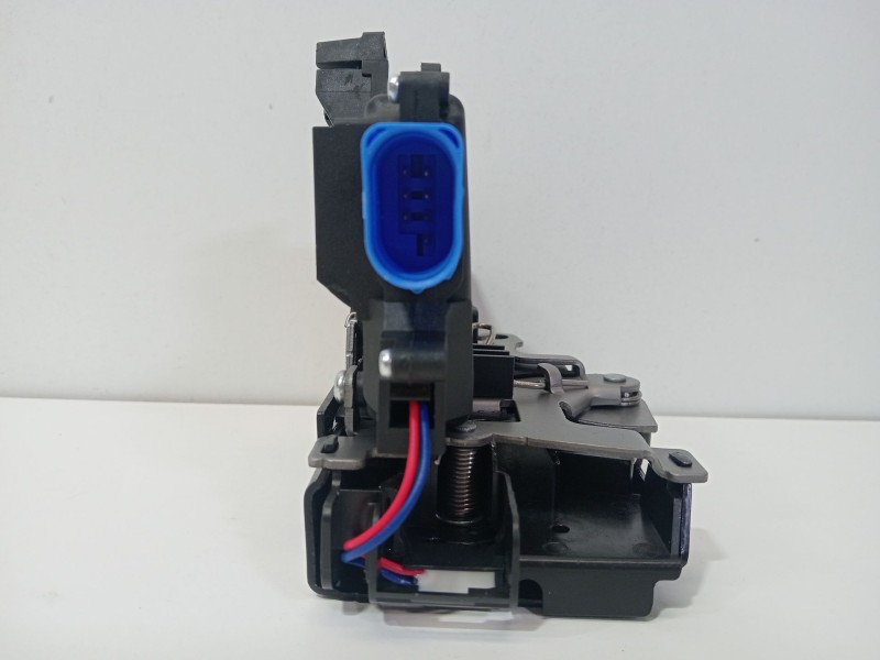 Recambio de cerradura puerta trasera izquierda para volkswagen touran (1t1, 1t2) 1.4 tsi referencia OEM IAM 7L0839015E  