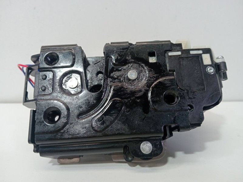 Recambio de cerradura puerta trasera derecha para volkswagen golf iv (1j1) 1.9 tdi referencia OEM IAM 3B4839016M  