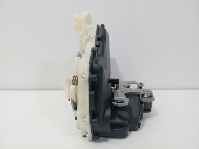 Recambio de cerradura puerta trasera derecha para seat leon (1m1) 1.9 tdi referencia OEM IAM 3B4839016M  