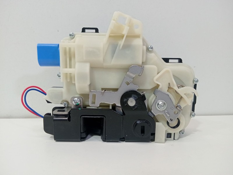 Recambio de cerradura puerta trasera derecha para seat leon (1m1) 1.9 tdi referencia OEM IAM 3B4839016M  