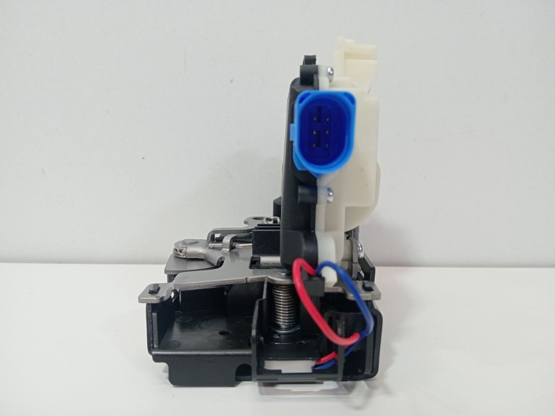 Recambio de cerradura puerta trasera derecha para seat leon (1m1) 1.9 tdi referencia OEM IAM 3B4839016M  