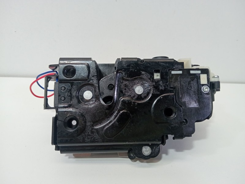 Recambio de cerradura puerta trasera derecha para seat leon (1m1) 1.9 tdi referencia OEM IAM 3B4839016M  