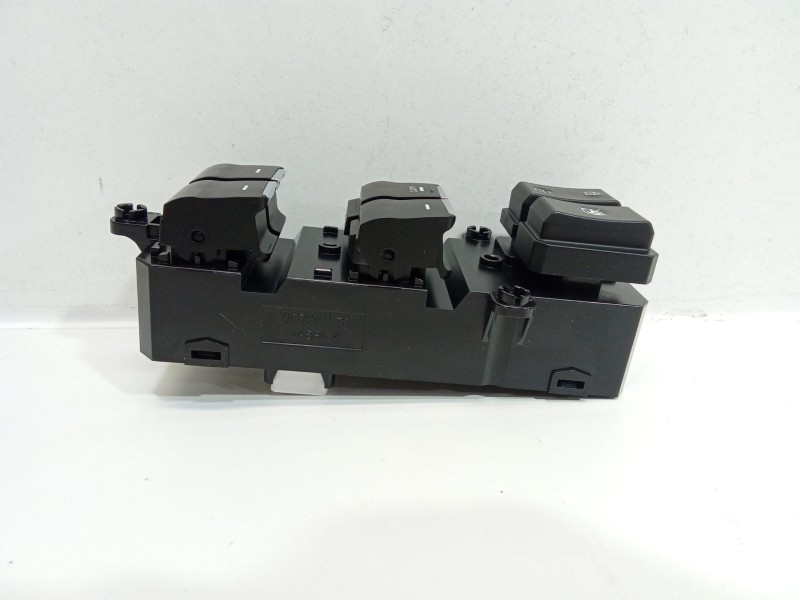 Recambio de mando elevalunas delantero izquierdo para hyundai tucson (tl, tle) 2.0 cvvt referencia OEM IAM   