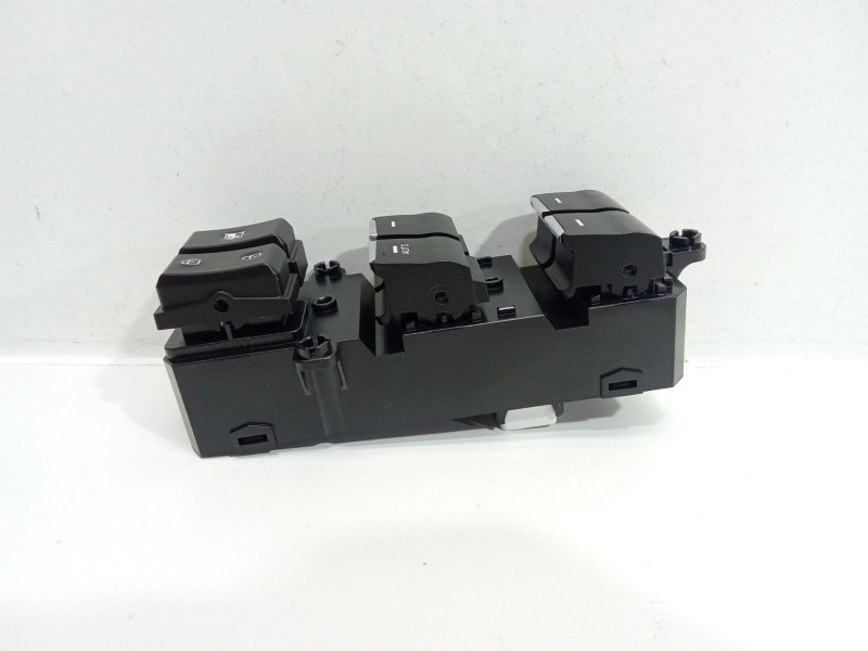 Recambio de mando elevalunas delantero izquierdo para hyundai tucson (tl, tle) 2.0 cvvt referencia OEM IAM   