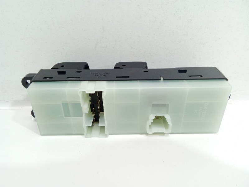 Recambio de mando elevalunas delantero izquierdo para nissan qashqai (j10) 1.5 turbodiesel cat referencia OEM IAM 25401JD001   Recambio de mando elevalunas delantero izquierdo para nissan qashqai (j10) 1.5 turbodiesel cat referencia OEM IAM 25401JD001