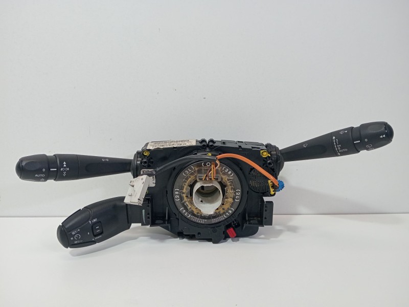 Recambio de mando multifuncion para peugeot 208 referencia OEM IAM 98030392ZD00  