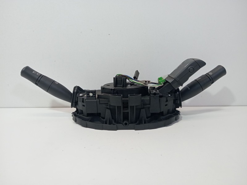 Recambio de mando multifuncion para renault megane ii (bm0/1_, cm0/1_) 1.4 16v (bm0b, cm0b) referencia OEM IAM 8200155865  