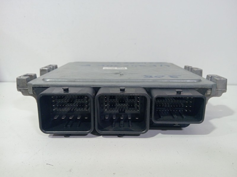 Recambio de centralita motor uce para citroën c4 aircross 1.6 hdi 115 referencia OEM IAM 9800268980  