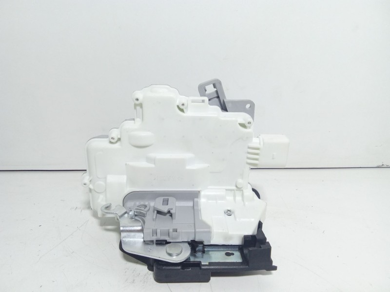 Recambio de cerradura puerta trasera derecha para seat altea (5p1) 1.6 referencia OEM IAM 1p0839016a   Recambio de cerradura puerta trasera derecha para seat altea (5p1) 1.6 referencia OEM IAM 1p0839016a
