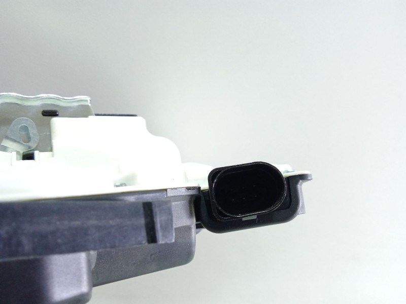 Recambio de cerradura puerta trasera derecha para volkswagen tiguan van (5n_) 2.0 tdi (5n1, 5n2) referencia OEM IAM 5n0839016   Recambio de cerradura puerta trasera derecha para volkswagen tiguan van (5n_) 2.0 tdi (5n1, 5n2) referencia OEM IAM 5n0839016