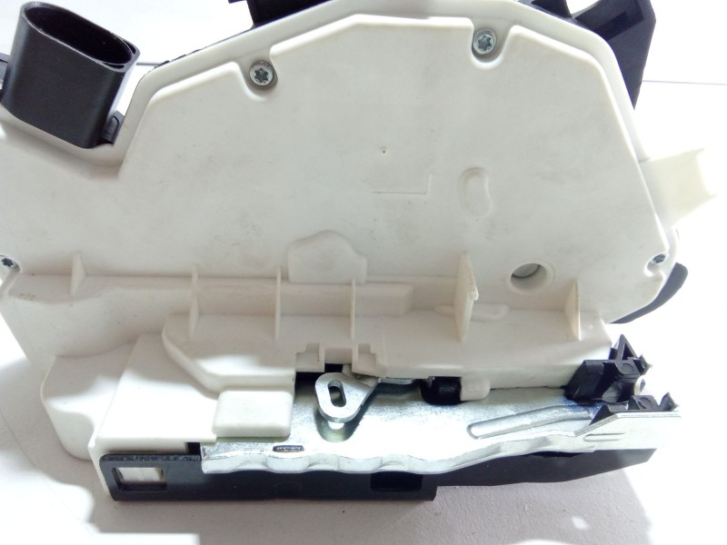 Recambio de cerradura puerta trasera derecha para volkswagen tiguan van (5n_) 2.0 tdi (5n1, 5n2) referencia OEM IAM 5n0839016  