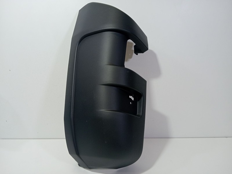 Recambio de molduras traseras para iveco daily ii autobús a 45-12 (95839211, 95839231, 95839311, 95839317,... referencia OEM IAM