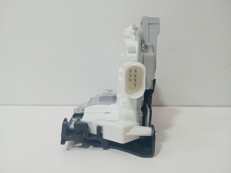 Recambio de cerradura puerta trasera derecha para seat altea xl (5p5) referencia OEM IAM 1P0839016A   Recambio de cerradura puerta trasera derecha para seat altea xl (5p5) referencia OEM IAM 1P0839016A