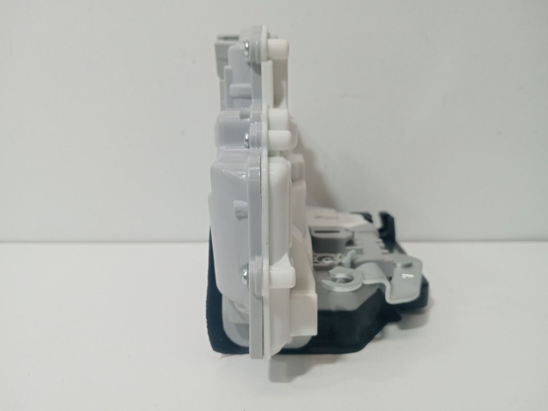 Recambio de cerradura puerta trasera derecha para seat altea xl (5p5) referencia OEM IAM 1P0839016A   Recambio de cerradura puerta trasera derecha para seat altea xl (5p5) referencia OEM IAM 1P0839016A