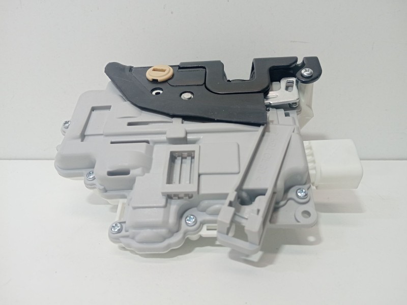 Recambio de cerradura puerta trasera derecha para seat altea xl (5p5) referencia OEM IAM 1P0839016A   Recambio de cerradura puerta trasera derecha para seat altea xl (5p5) referencia OEM IAM 1P0839016A