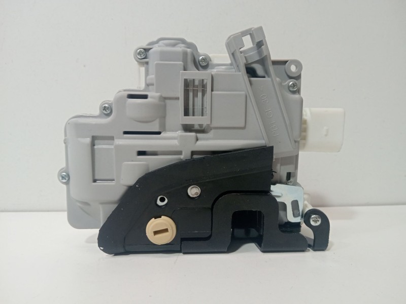Recambio de cerradura puerta trasera izquierda para seat altea (5p1) 1.9 tdi referencia OEM IAM 1P0839015A   Recambio de cerradura puerta trasera izquierda para seat altea (5p1) 1.9 tdi referencia OEM IAM 1P0839015A