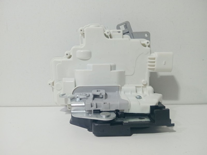 Recambio de cerradura puerta delantera derecha para seat altea (5p1) 1.9 tdi referencia OEM IAM EZC-SE-003  