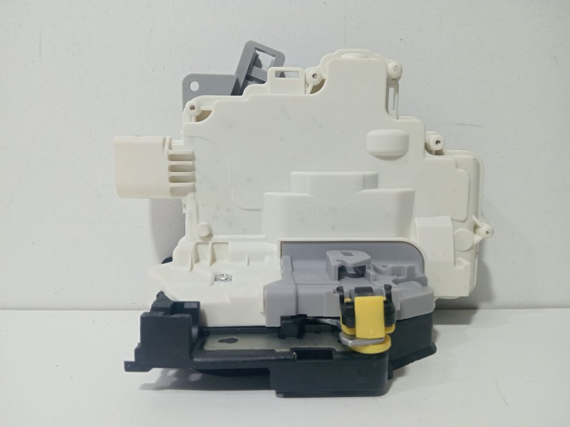Recambio de cerradura puerta trasera izquierda para seat leon (1p1) 1.6 tdi referencia OEM IAM 1P0839015  
