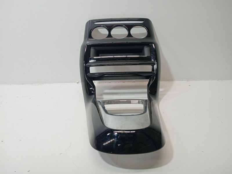 Recambio de moldura para citroën ds3 (sa_) 1.6 thp 150 referencia OEM IAM 96841607  