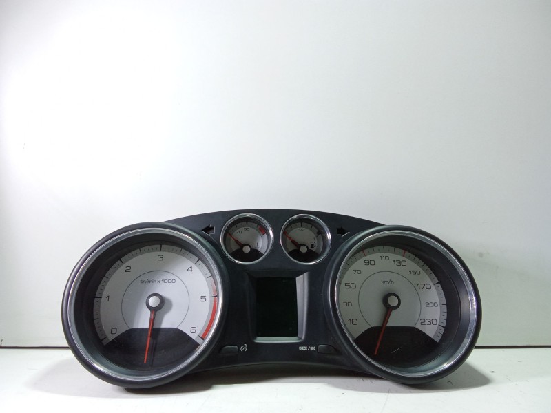 Recambio de cuadro instrumentos para peugeot 308 confort referencia OEM IAM 9665107680  