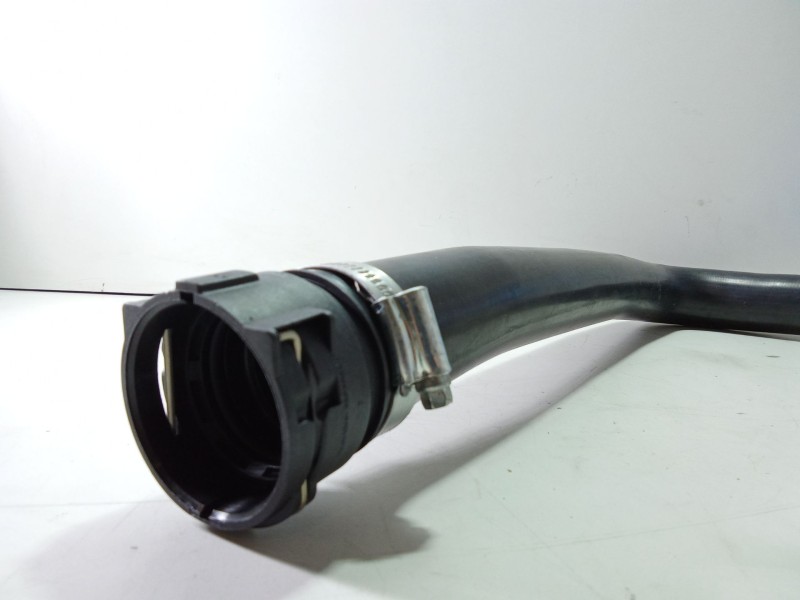 Recambio de tubo refrigerante para iveco daily vi furgoneta 35s18, 35c18, 40c18, 50c18, 60c18, 65c18, 70c18 referencia OEM IAM 5