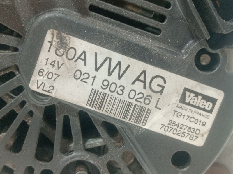 Recambio de alternador para volkswagen passat b6 (3c2) 2.0 tdi referencia OEM IAM 021903026   Recambio de alternador para volkswagen passat b6 (3c2) 2.0 tdi referencia OEM IAM 021903026