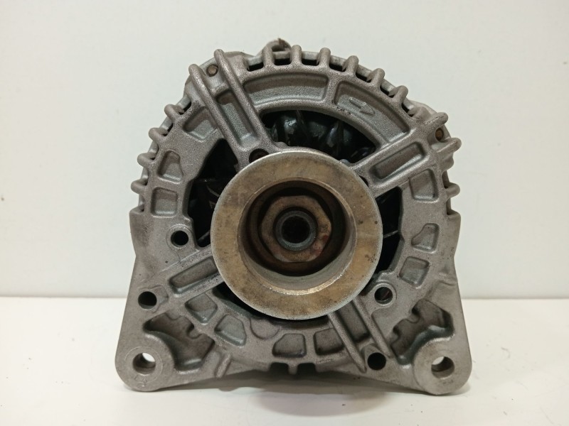 Recambio de alternador para seat ibiza (6l1) 1.9 tdi referencia OEM IAM 038903023   Recambio de alternador para seat ibiza (6l1) 1.9 tdi referencia OEM IAM 038903023