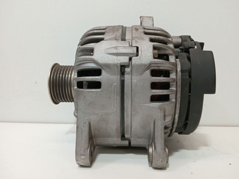 Recambio de alternador para seat ibiza (6l1) 1.9 tdi referencia OEM IAM 038903023   Recambio de alternador para seat ibiza (6l1) 1.9 tdi referencia OEM IAM 038903023