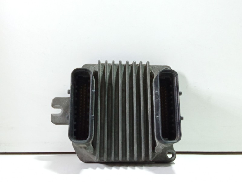 Recambio de centralita motor uce para opel astra g berlina 1.6 16v referencia OEM IAM 09355929  