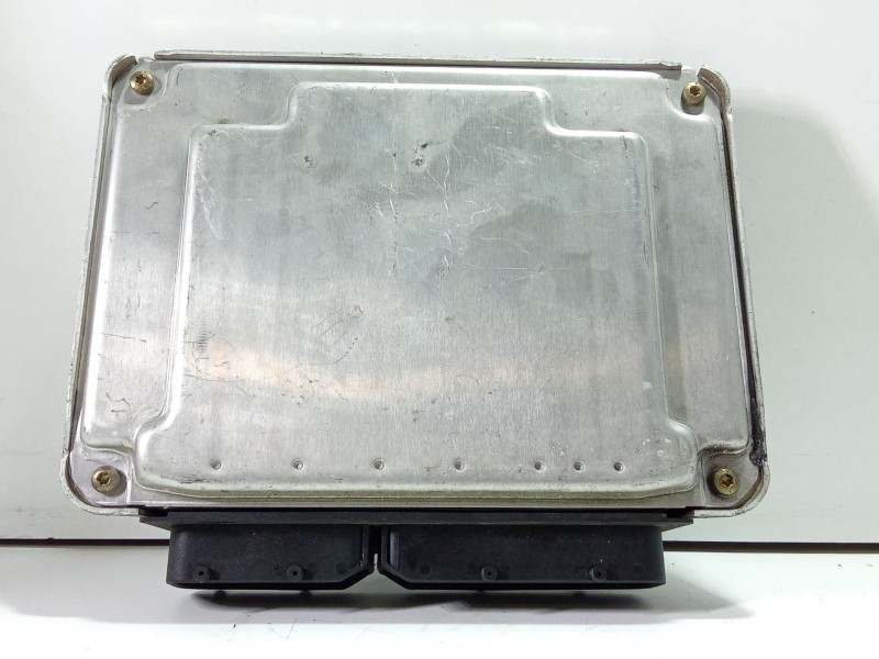 Recambio de centralita motor uce para volkswagen golf iv (1j1) 1.9 tdi referencia OEM IAM 038906019ff  