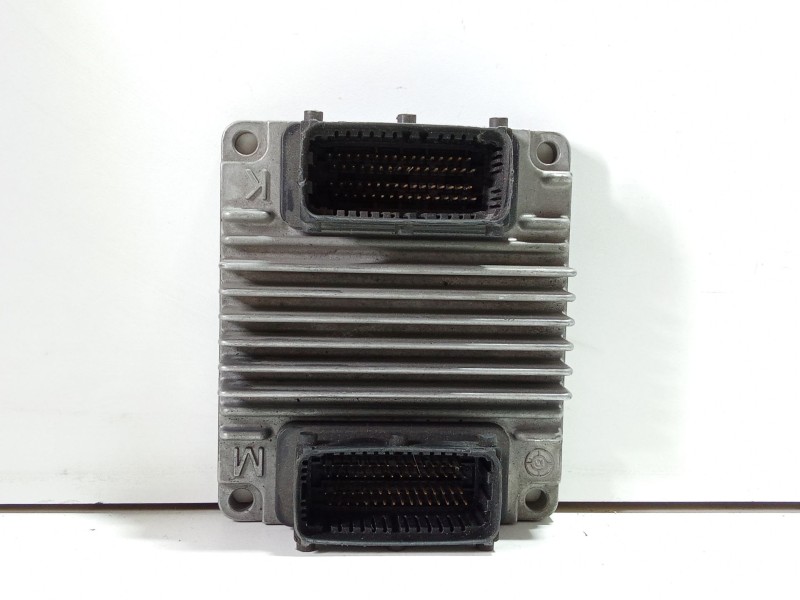 Recambio de centralita motor uce para opel zafira a 1.6 16v referencia OEM IAM 09391340  