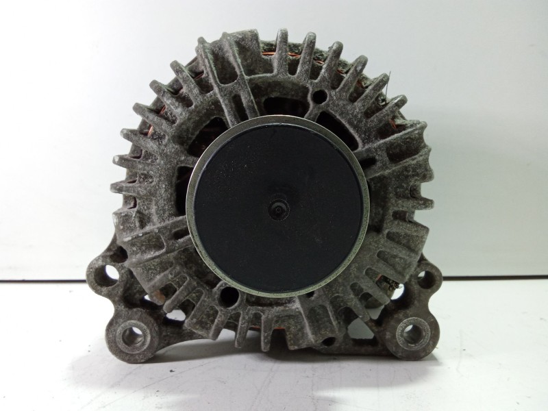 Recambio de alternador para volkswagen golf v (1k1) 1.9 tdi referencia OEM IAM 06F903023C  