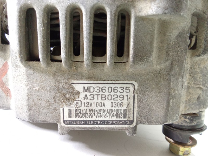 Recambio de alternador para mitsubishi montero pinin (h60/h70) 1.8 gdi cat referencia OEM IAM md360635  