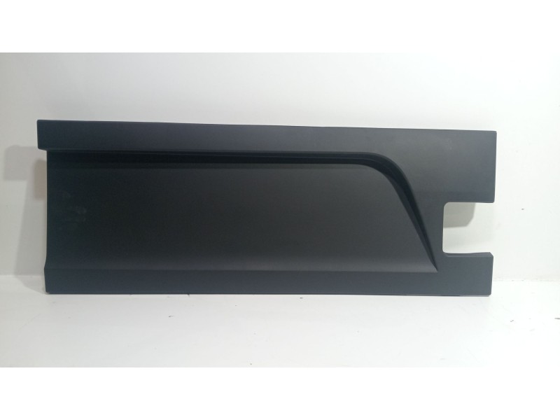 Recambio de moldura puerta trasera derecha para iveco daily vi autobús naturalpower 40c14, 50c14, 60c14 referencia OEM IAM FT909 Recambio de moldura puerta trasera derecha para iveco daily vi autobús naturalpower 40c14, 50c14, 60c14 referencia OEM IAM FT909