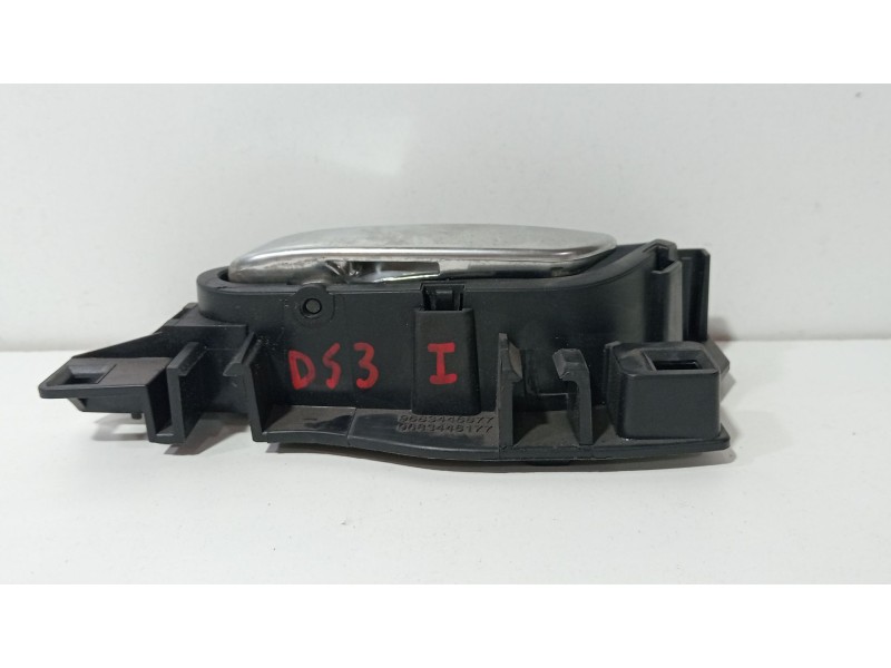 Recambio de maneta interior delantera derecha para peugeot 308 1.6 16v referencia OEM IAM 9683446177  