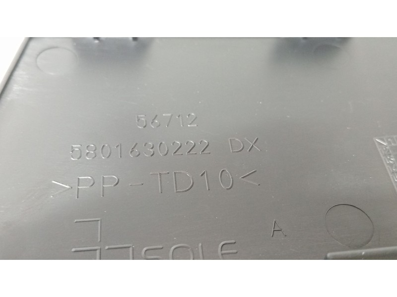 Recambio de tapa paragolpes trasero para iveco daily vi autobús naturalpower 40c14, 50c14, 60c14 referencia OEM IAM 5801630222  