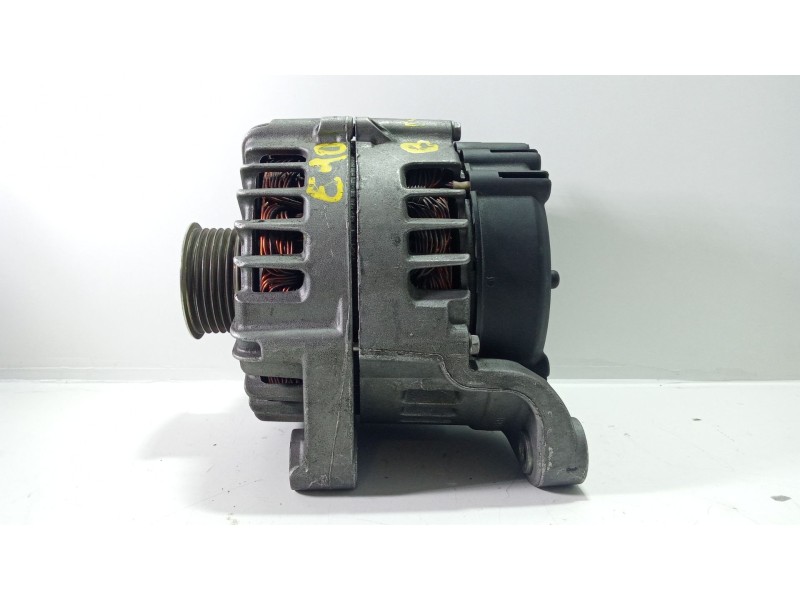 Recambio de alternador para bmw serie 1 berlina (e81/e87) 118d referencia OEM IAM 7802261  