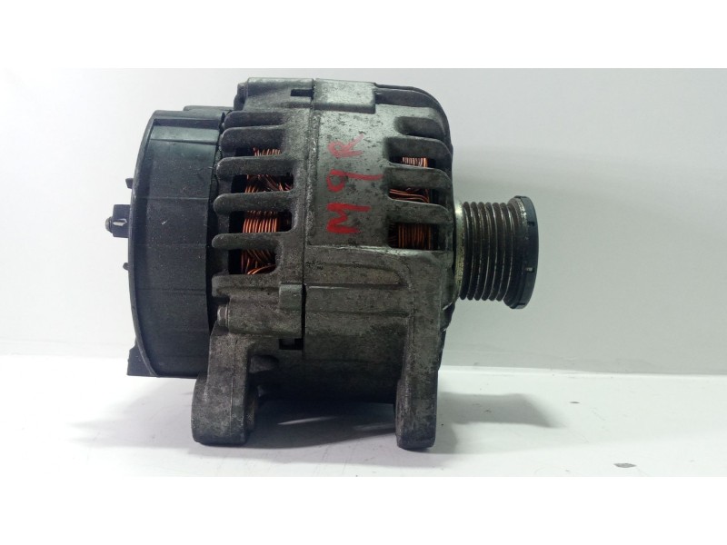 Recambio de alternador para renault trafic ii autobús (jl) 2.0 dci 90 referencia OEM IAM 8200404459  