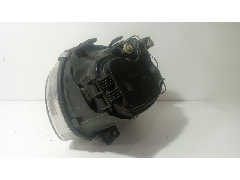 Recambio de faro derecho para volkswagen golf iv (1j1) 1.9 tdi referencia OEM IAM 67736940  