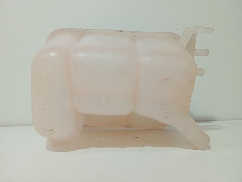 Recambio de deposito expansion para ford fiesta (cbk) ambiente referencia OEM IAM 86FB8100GD  